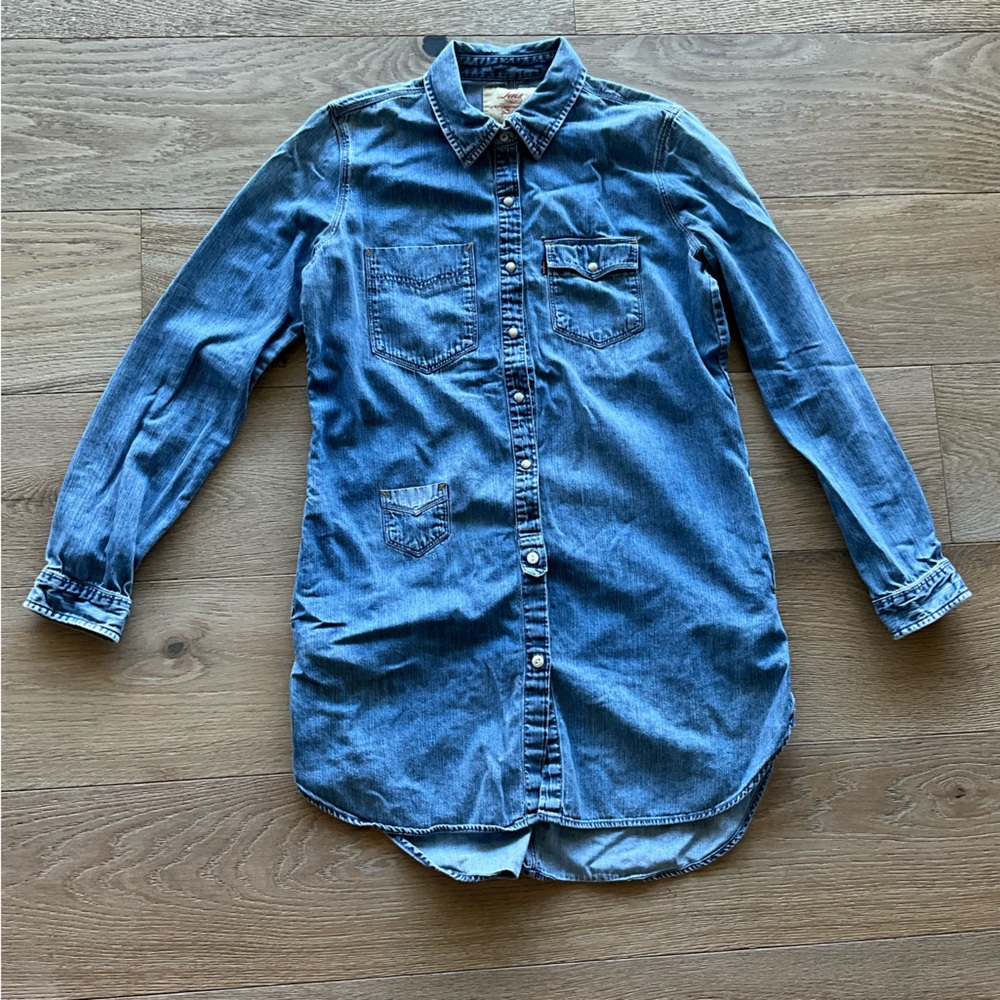 Levi's Washed Blue Denim Shirt